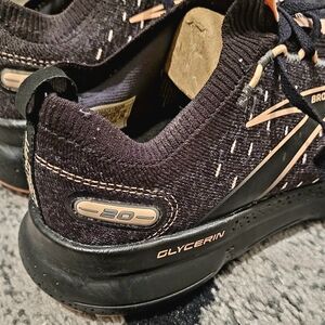 Size 9B - Brooks Glycerin Womens StealthFit 20 Black Peach